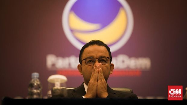 Gubernur DKI Jakarta Anies Baswedan dalam pengumuman deklarasi Calon Presiden 2024 di Nasdem Tower, Jakarta, Senin (3/10/2022). (CNN Indonesia/ Adi Ibrahim)