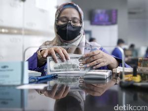 Dolar AS Hari Ini Melemah Lawan Rupiah, tapi Masih Betah di Rp 15.100 Dolar AS Hari Ini Melemah Lawan Rupiah, tapi Masih Betah di Rp 15.100
