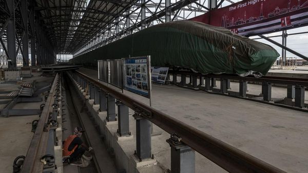 Kereta Cepat Mau Dijajal Jokowi-Xi Jinping, Relnya Baru Nyambung 17 Km