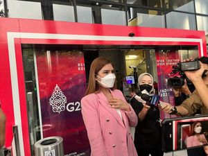 Kesaksian Pramugari soal Lukas Enembe Sering Melancong Pakai Jet Pribadi Kesaksian Pramugari soal Lukas Enembe Sering Melancong Pakai Jet Pribadi