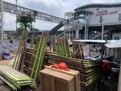 Fondasi JPO Instagramable Stasiun Klender Baru Sudah Terpasang