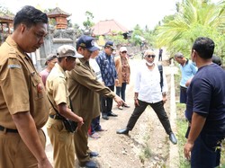 Kacau! Proyek Jalan Pasar Pejarakan Buleleng Rp 4,5 M Dikeluhkan