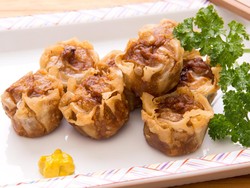 Menu Harian Ramadan 3: Tumis Sawi Putih Ayam dan Siomay Goreng Ayam Bikin Nagih