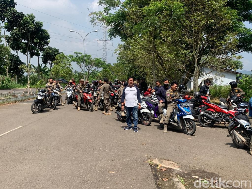 Jeritan 115 Personel Satpol PP Bandung Barat Usai Dirumahkan