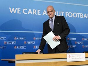 Sepak Bola Dunia Ikut Berduka Atas Insiden Tragis di Stadion Kanjuruhan