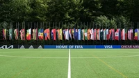 Seluruh bendera negara anggota FIFA dikibarkan setengah tiang di markas FIFA. (Foto: dok. FIFA)