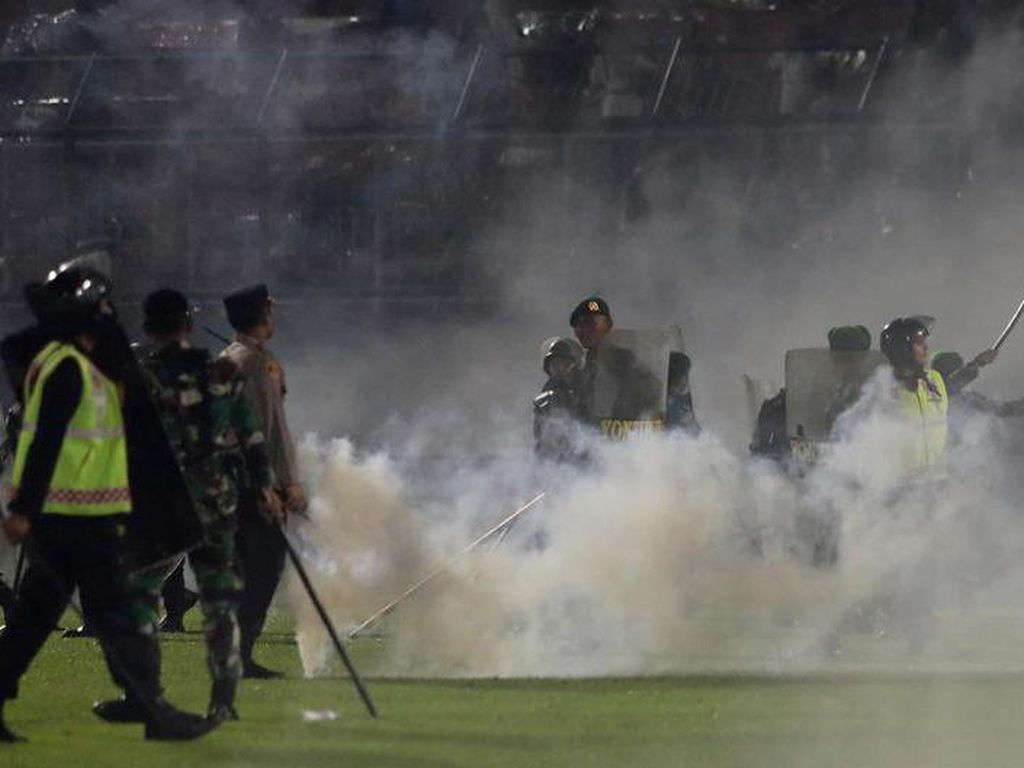 PSSI Jatim Jelaskan Alasan Polisi Pakai Gas Air Mata Meski Tahu Dilarang FIFA