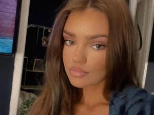 Mabuk Berat, Turis Ini Tewas Tertimpa Lemari di Kamar Hotel