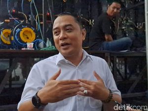 Sudah Hujan Tapi Proyek Drainase Belum Rampung, Walkot Eri Minta Digarap Siang Sudah Hujan Tapi Proyek Drainase Belum Rampung, Walkot Eri Minta Digarap Siang