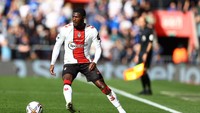 Gelandang: Ainsley Maitland-Niles (Southampton) – 5,94. Foto: Southampton FC via Getty Images/Matt Watson