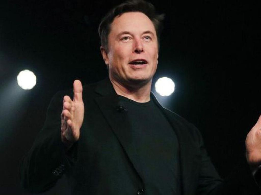 Elon Musk Pastikan SpaceX Tetap Danai Internet Starlink Gratis di Ukraina