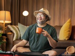 Bapak-bapak, Rutin Minum Kopi Ternyata Bisa Perkuat Ereksi