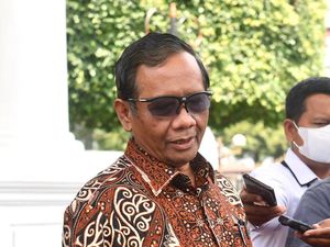 Mahfud Minta Penyidik Kasus Pemerkosaan Pegawai Kemenkop Diperiksa Mahfud Minta Penyidik Kasus Pemerkosaan Pegawai Kemenkop Diperiksa