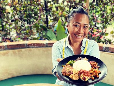 Doyan Kuliner Lokal, Niluh Djelantik Suka Makan Nasi Campur Bali