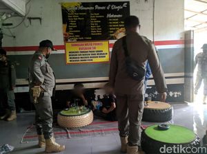 14 Pelajar Bolos di Blitar Terciduk Satpol PP di Kafe dan Tempat Billiard 14 Pelajar Bolos di Blitar Terciduk Satpol PP di Kafe dan Tempat Billiard