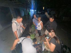 Pengedar Sabu Mataram Hendak Tusuk Polisi Saat Digerebek Pengedar Sabu Mataram Hendak Tusuk Polisi Saat Digerebek
