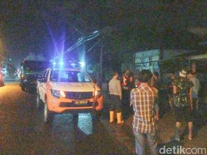 Penghadangan Truk Tambang Emas, Polisi: Ada Unsur Pidana, kita tindak tegas Penghadangan Truk Tambang Emas, Polisi: Ada Unsur Pidana, kita tindak tegas