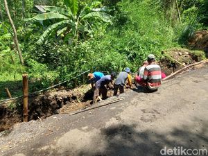 Cerita Warga Subang Tak Mandi gegara Pipa PDAM Bocor Cerita Warga Subang Tak Mandi gegara Pipa PDAM Bocor