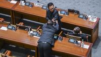 Pita Hitam di Paripurna DPR, Duka untuk Tragedi Kanjuruhan