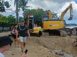 Soal Retribusi Pantai Kuta, Bendesa: Untuk Bayar Gaji Petugas Soal Retribusi Pantai Kuta, Bendesa: Untuk Bayar Gaji Petugas