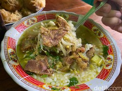 Gurih Mantap! Sarapan Soto Mariyam Legendaris 80 Tahun di Pasar Kebalen