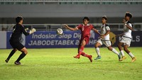 Indonesia mendapatkan hadiah penalti di menit ke-25 setelah lawan melakukan hat-trick. Arkhan Kaka maju sebagai eksekutor dan sukses memperbesar skor menjadi 3-0. Giliran Narendra Tegar yang mencetak gol untuk Indonesia di menit ke-26. Dia sukses menaklukkan kiper Jacob Toves lewat sundulan.