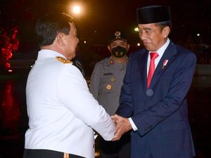 Jokowi: Sejak Awal, Saya Sampaikan Dukung Menhan Prabowo Jokowi: Sejak Awal, Saya Sampaikan Dukung Menhan Prabowo