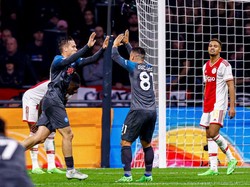 Ajax Vs Napoli: Pesta Gol 6-1, Partenopei Sempurna di Grup A