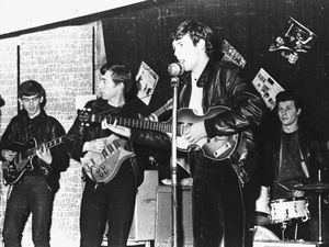 Pete Best, Drummer Awal The Beatles Pensiun Bermusik di Usia 83 Tahun Pete Best, Drummer Awal The Beatles Pensiun Bermusik di Usia 83 Tahun