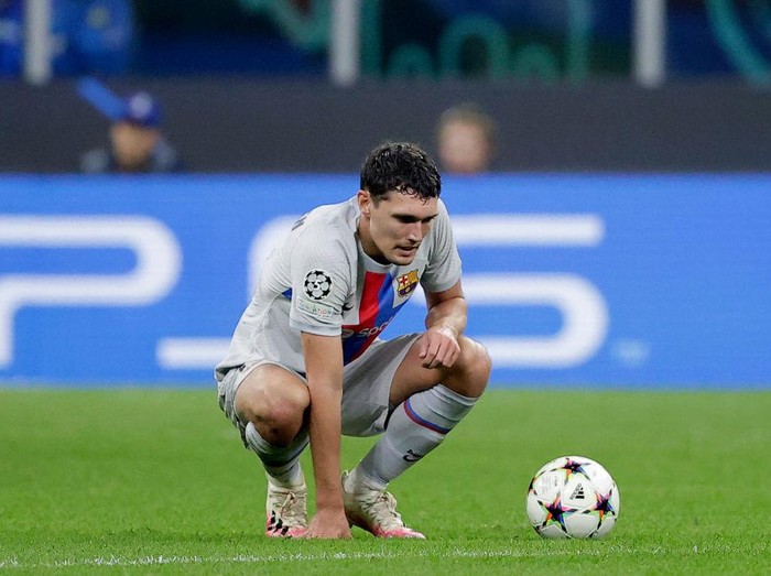 MILAN, ITALY - OCTOBER 4: Andreas Christensen of FC Barcelona  during the UEFA Champions League  match between Internazionale v FC Barcelona at the San Siro on October 4, 2022 in Milan Italy (Photo by David S. Bustamante/Soccrates/Getty Images)