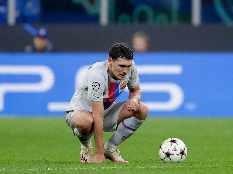 MILAN, ITALY - OCTOBER 4: Andreas Christensen of FC Barcelona  during the UEFA Champions League  match between Internazionale v FC Barcelona at the San Siro on October 4, 2022 in Milan Italy (Photo by David S. Bustamante/Soccrates/Getty Images)