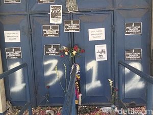 Ini Arti Kode 1312-ACAB yang Tergores di Stadion Kanjuruhan Ini Arti Kode 1312-ACAB yang Tergores di Stadion Kanjuruhan