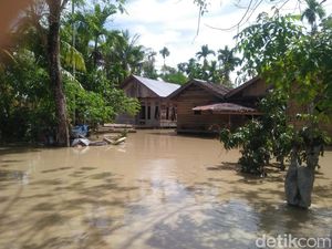 Banjir Aceh Utara Meluas, 18 Ribu Warga Mengungsi Banjir Aceh Utara Meluas, 18 Ribu Warga Mengungsi