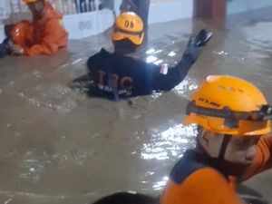 Banjir Palopo Gegara Sungai Amassangan Meluap, Warga Mengungsi