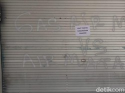 Coretan Duka di Kanjuruhan Nyesek Sampai Hati: Gas Air Mata Vs Air Mata Ibu