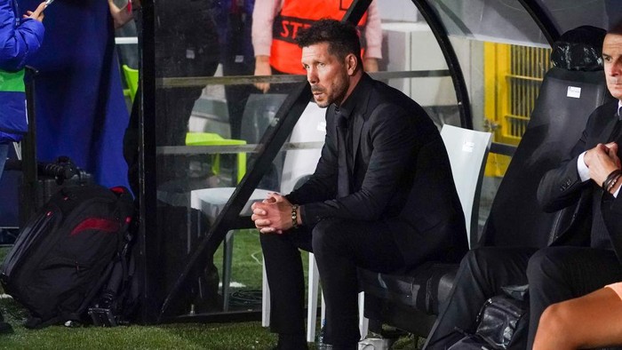 BRUGGES, BELGIUM - OCTOBER 4: Coach Diego Simeone of Atletico Madrid during the Group B - UEFA Champions League match between Club Brugge KV and Atletico Madrid at the Jan Breydelstadion on October 4, 2022 in Brugges, Belgium (Photo by Joris Verwijst/Orange Pictures/BSR Agency/Getty Images)