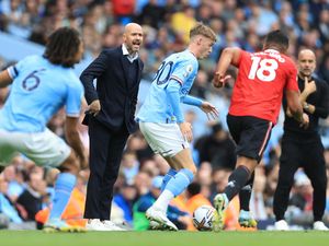 Ten Hag: Terima Kasih Pep & Man City Sudah Menyadarkan MU