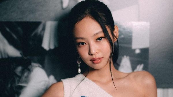 Potret 7 Artis Korea Cantik Tapi Wajahnya Tak Simetris