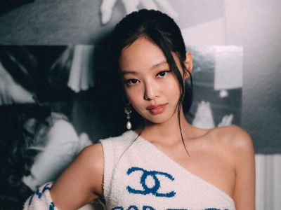 Potret 7 Artis Korea Cantik Tapi Wajahnya Tak Simetris