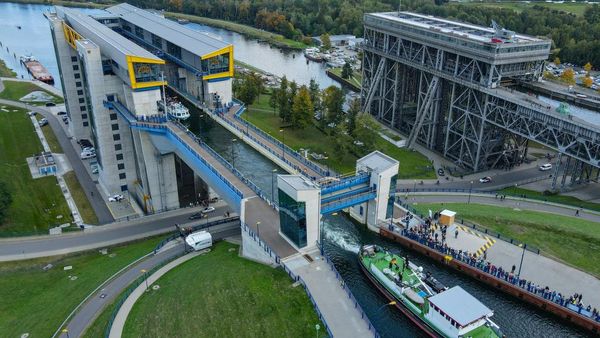 Keren! Ada Lift Khusus Kapal di Jerman