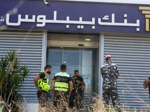 Bank-bank di Lebanon Dijaga Ketat Imbas Krisis Ekonomi