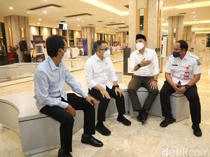 Men-PAN RB Apresiasi-Minta Daerah Lain Contoh Mal Pelayanan Publik Surabaya Men-PAN RB Apresiasi-Minta Daerah Lain Contoh Mal Pelayanan Publik Surabaya