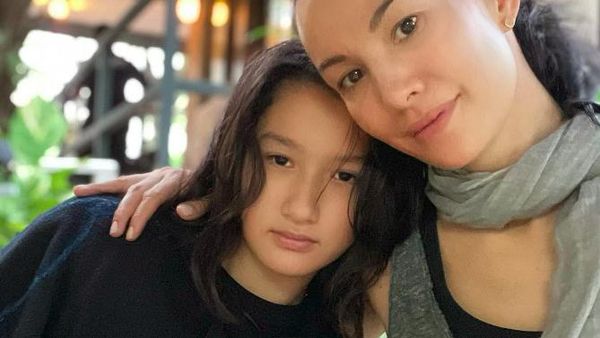 Seperti Anak Nadya Hutagalung, 5 Seleb Ini Juga Ngaku Bergender Netral