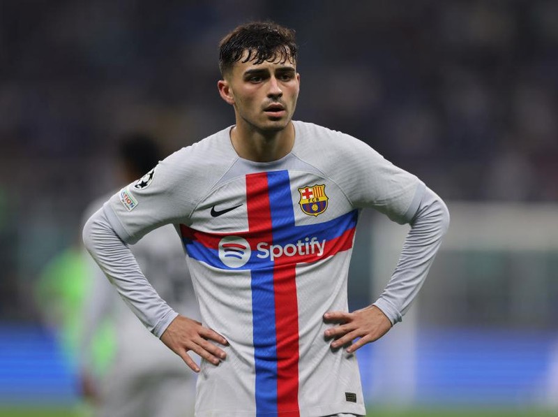 MILAN, ITALY - OCTOBER 04: Pedri of FC Barcelona reacts during the UEFA Champions League group C match between FC Internazionale and FC Barcelona at San Siro Stadium on October 04, 2022 in Milan, Italy. (Photo by Jonathan Moscrop/Getty Images)
