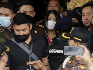 Putri Candrawathi Diperiksa Psikiater Jelang Sidang Senin Depan Putri Candrawathi Diperiksa Psikiater Jelang Sidang Senin Depan