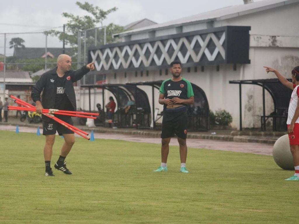 Kiat Bernardo Tavares Bikin Pemain PSM Makassar Tampil Gesit Musim Ini