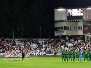 Ultras Rayo Vallecano soal Tragedi Kanjuruhan: Mereka Dibunuh! Ultras Rayo Vallecano soal Tragedi Kanjuruhan: Mereka Dibunuh!