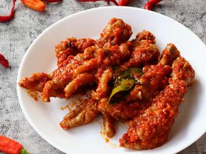 Resep Ceker Ayam Iblis, Pedas Gurihnya Nampol