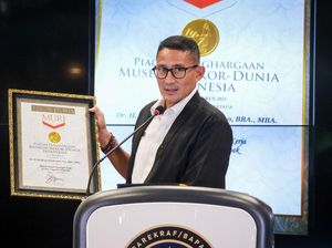 Mantap! Sandiaga Raih MURI, Jadi Menteri Dengan Kunker ke Desa Terbanyak