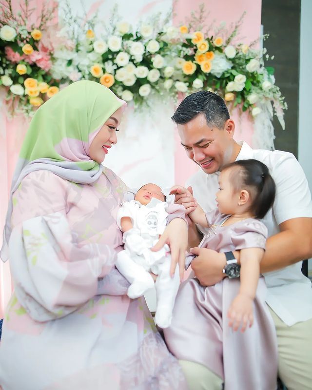 Anak Kedua Zaskia Gotik